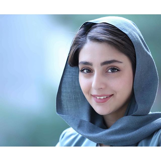 بیوگرافی هستی مهدوی فر-فر درپورتال جامع فرانیازفراترازنیازهرایرانی