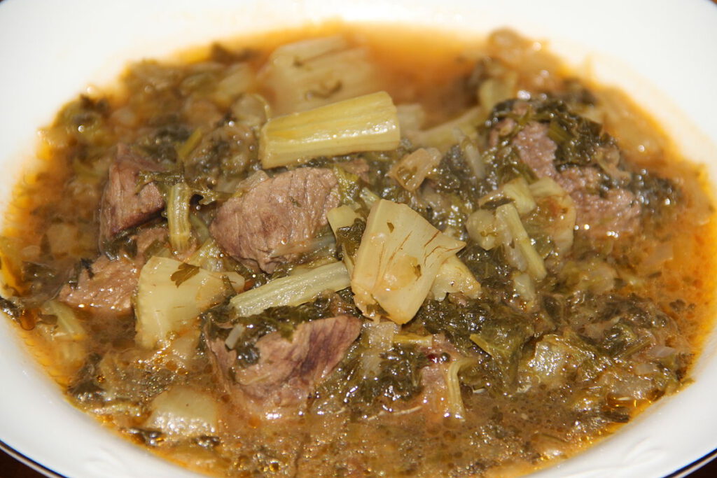 خورشت کنگر با گوشت