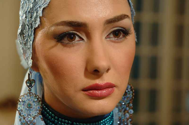  بیوگرافی هانیه توسلی متولد 1358 در همدان به دنیا آمد--فرانیاز