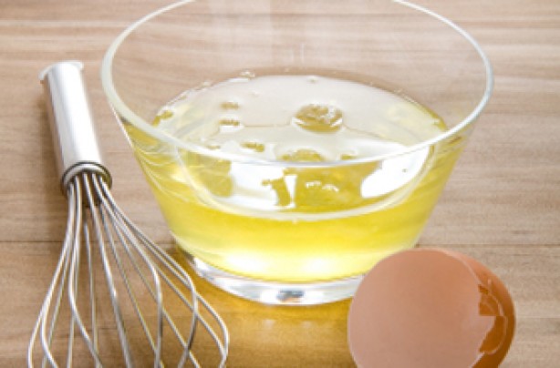 از بین بردن چروک دور لب با آرایش
