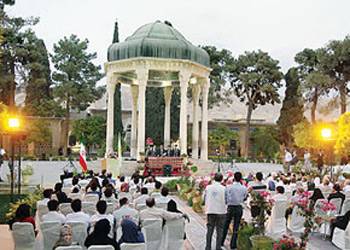 بیوگرافی بازیگر ایرانی کامبیز دیرباز در پورتال جامع فرانیاز فراترازنیاز هرایرانی.