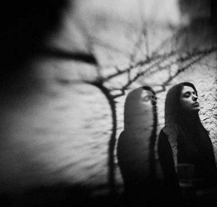 عکس پروفایل سیاه سفید هنری در پورتال جامع فرانیاز فراتر از نیاز هر ایرانی