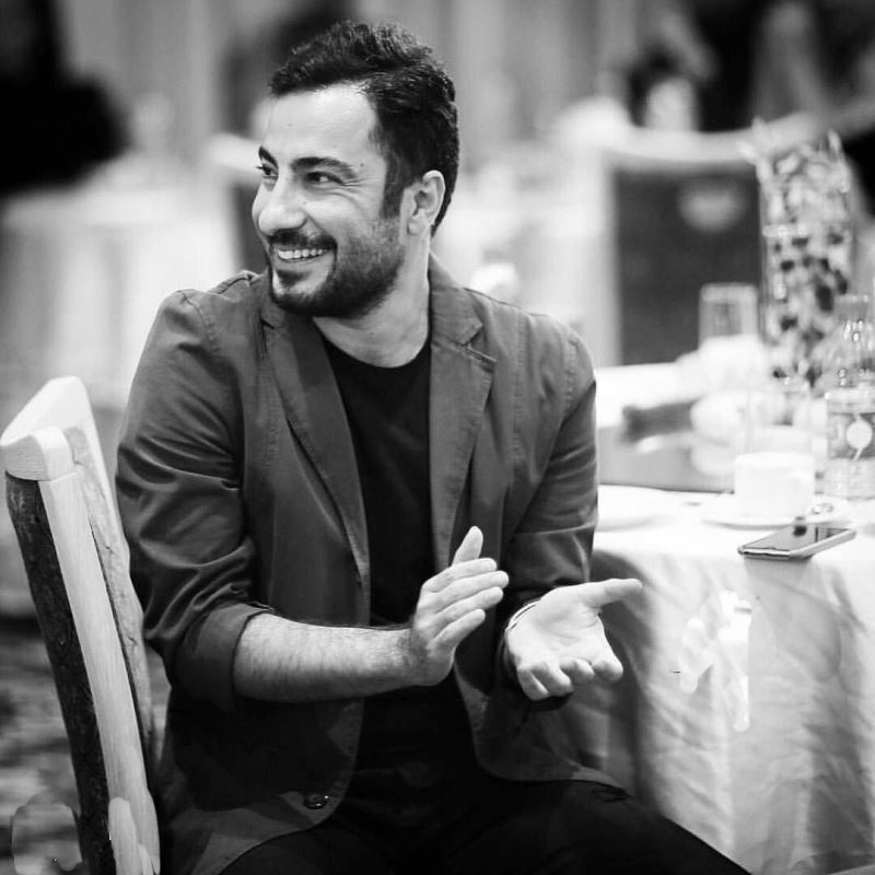 نوید محمد زاده