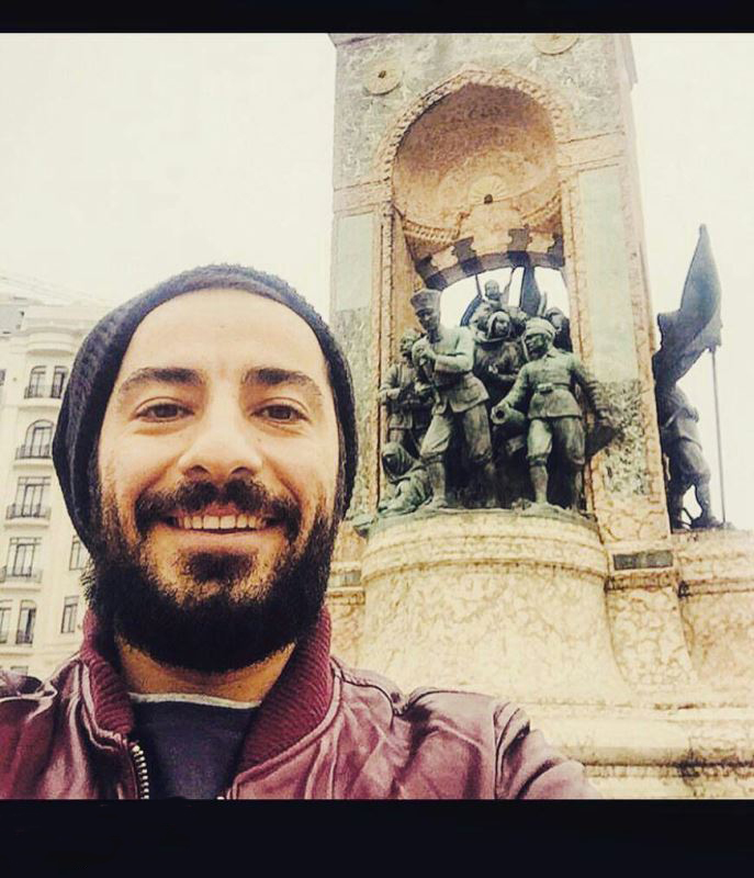 نوید محمد زاده