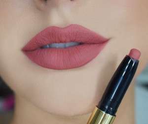 رژلب مخصوص تابستان