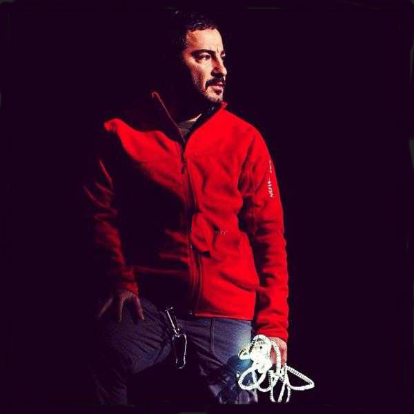 نوید محمد زاده