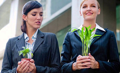 اولین فرمانده زن ایرانی