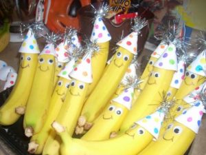 ۱۰ تزیین زیبا برای غذای جشن تولد بچه ها در پورتال جامع فرانیاز فراتر از نیاز